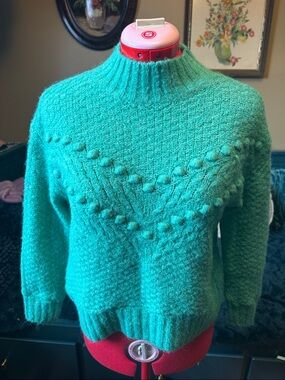 Women’s Textured Kelly Green Mock Neck Sweater small petite